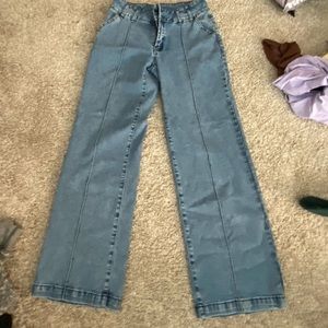 super cute low rise jeans from local vintage thrift shop